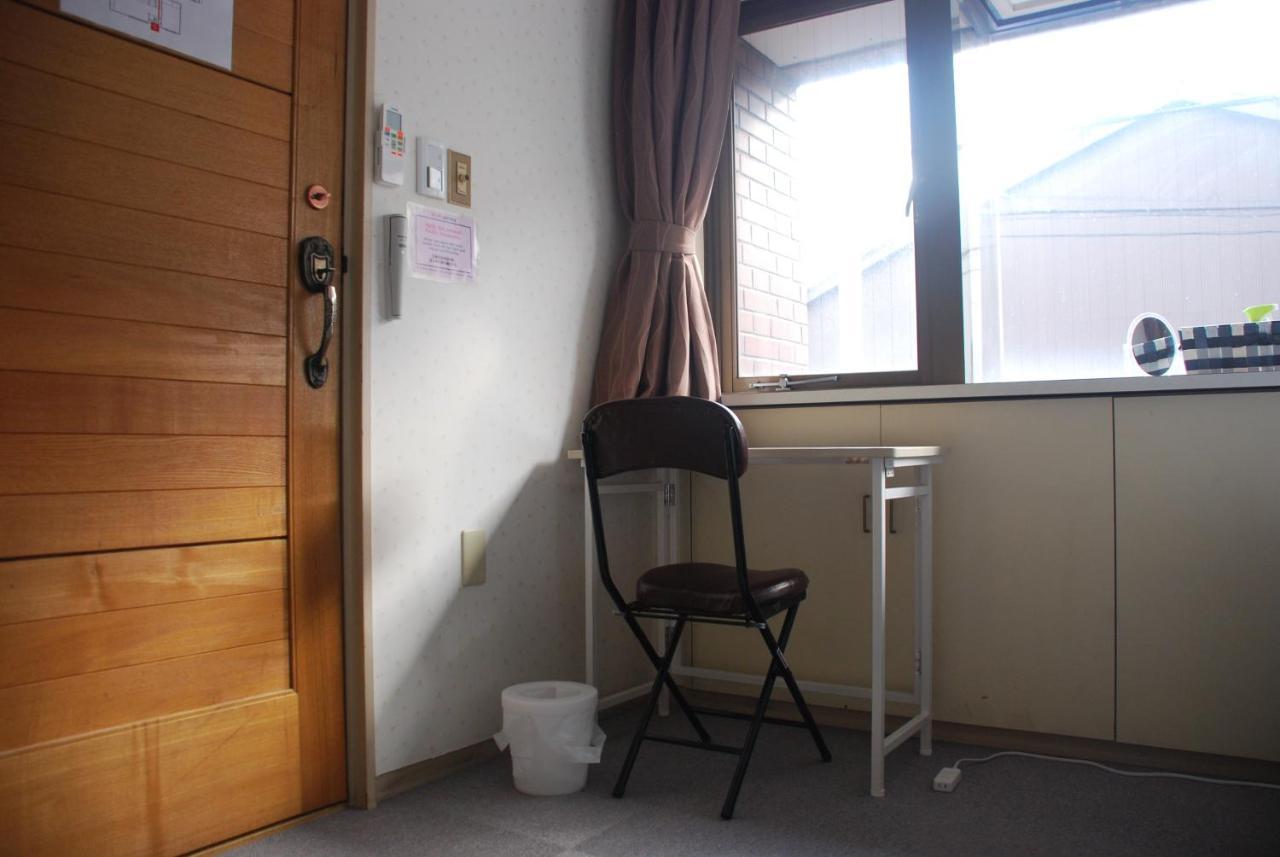 Tiny Guesthouse Umekoji 梅小路 كيوتو المظهر الخارجي الصورة